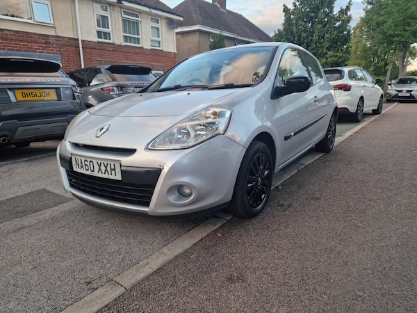 Used Renault Clio 2011 for sale - 76244698: Photo 7
