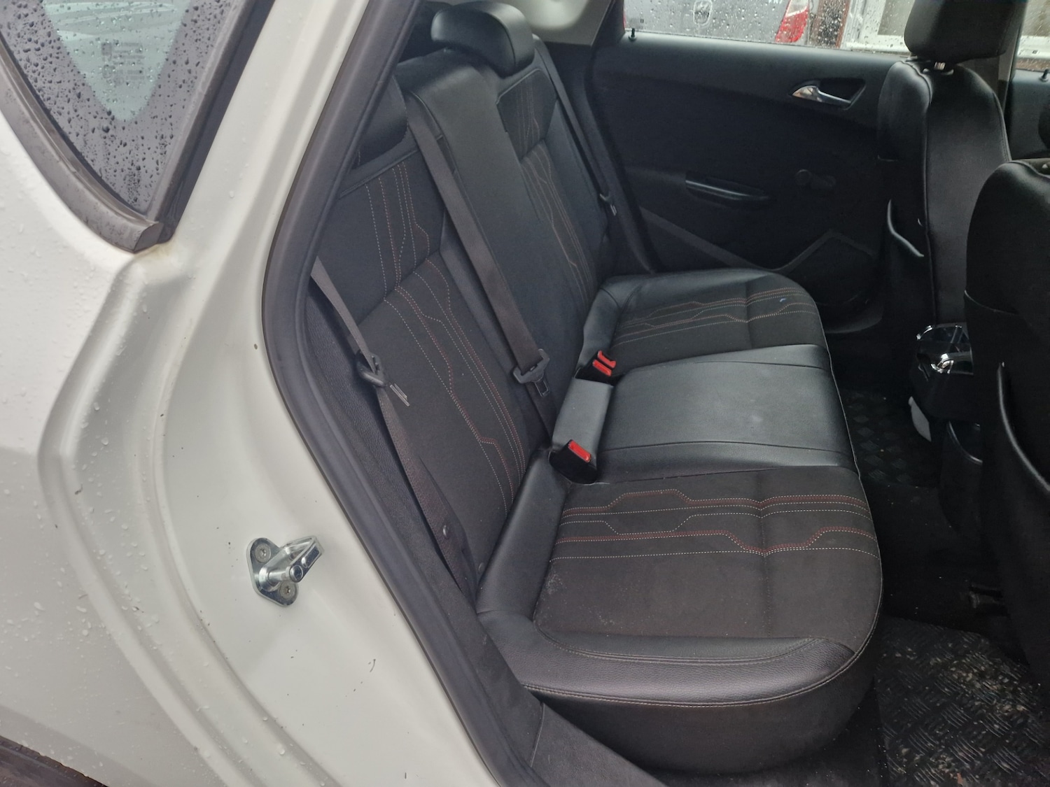 Used Vauxhall Astra 2012 for sale - 76879653: Photo 12