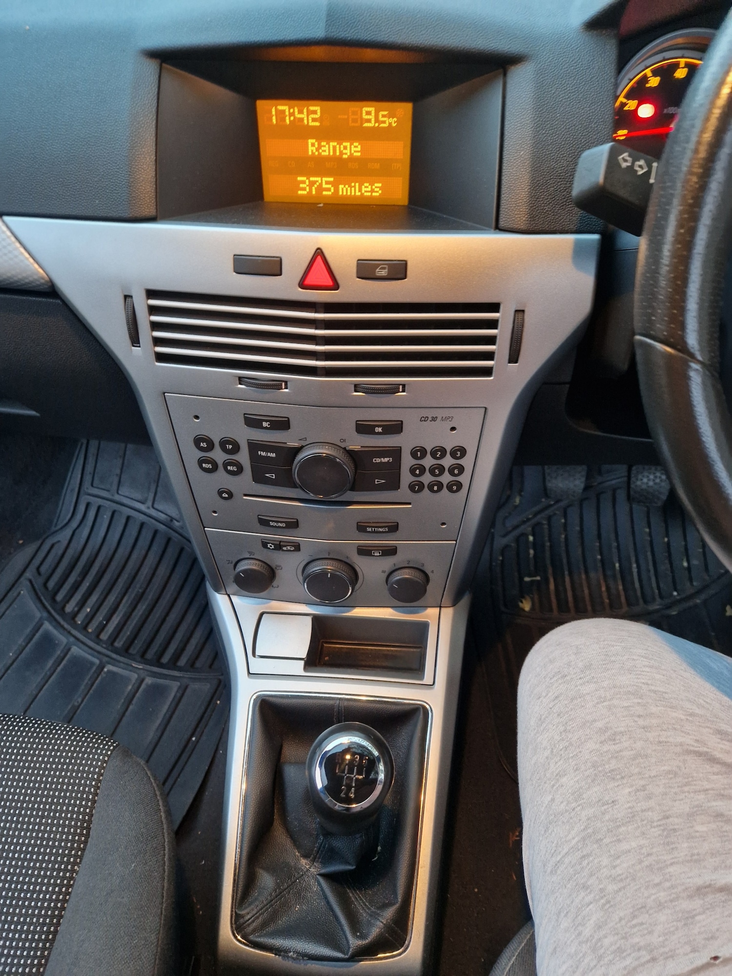 Used Vauxhall Astra 2011 for sale - 76652939: Photo 15