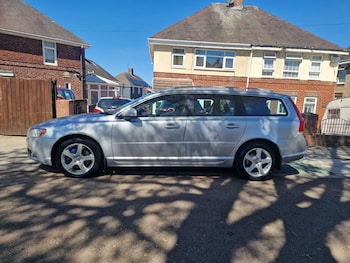 Used Volvo V70 2008 for sale - 78422840: Photo