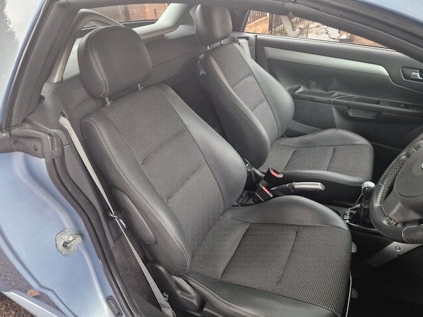 Used Vauxhall Tigra 2006 for sale - 76198598: Photo 16