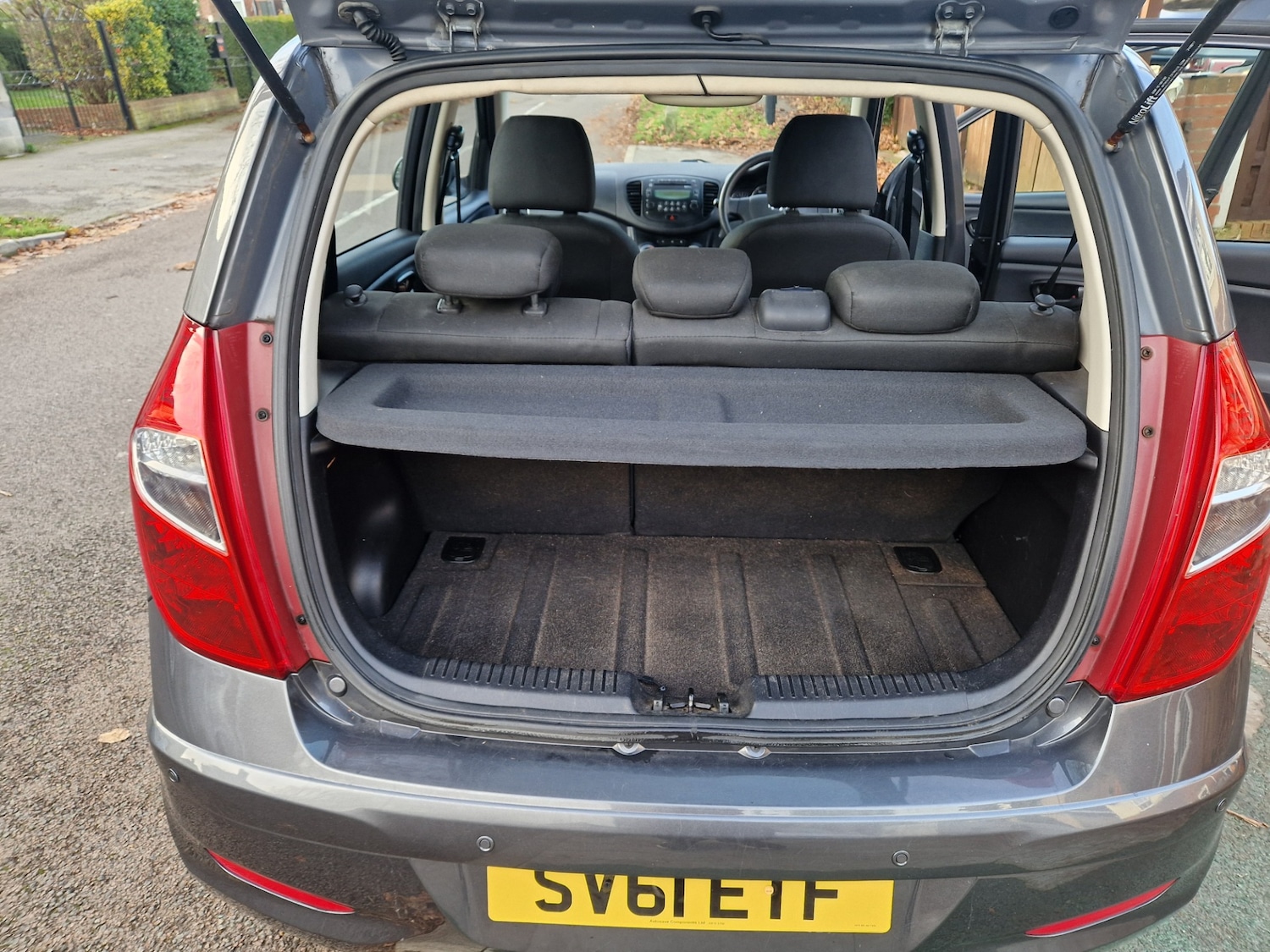 Used Hyundai i10 2011 for sale - 76807746: Photo 14