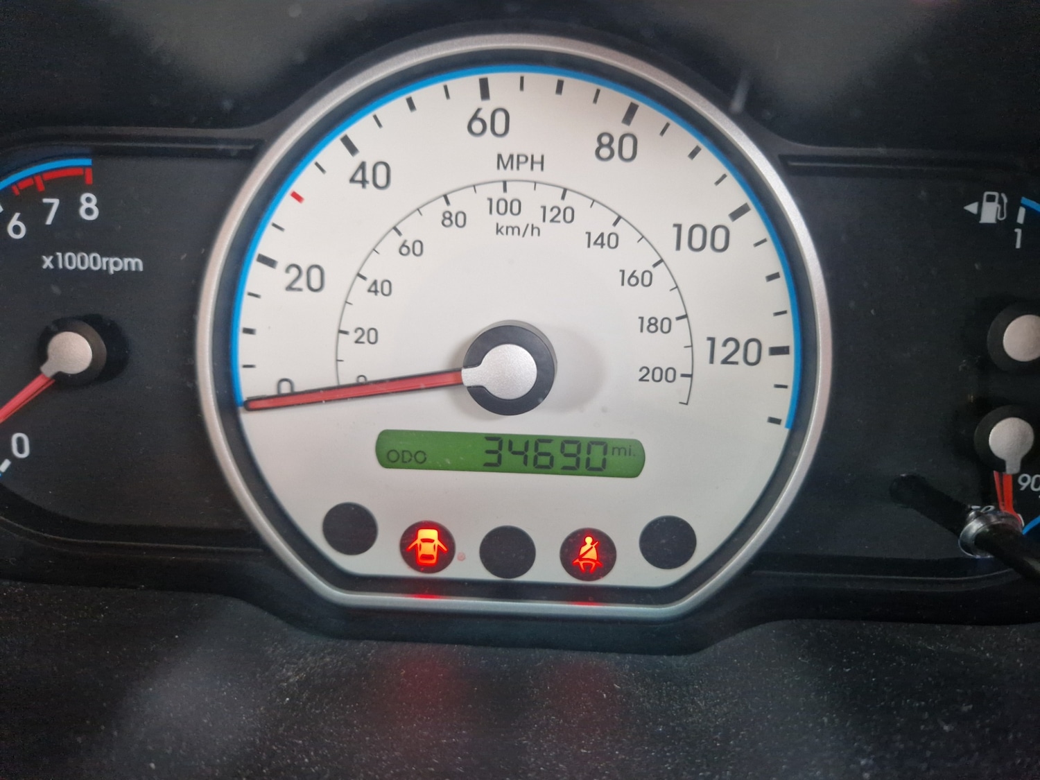 Used Hyundai i10 2010 for sale - 77475179: Photo 2