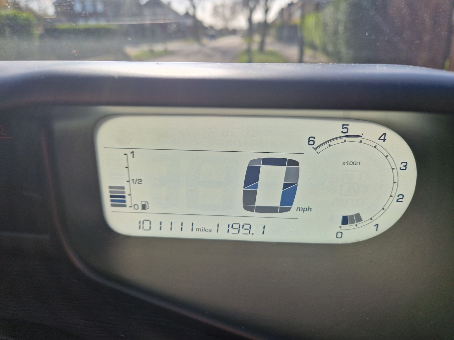 Used Citroen C3 Picasso 2012 for sale - 78226000: Photo 2