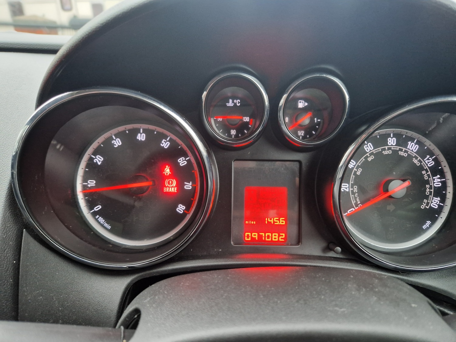 Used Vauxhall Astra 2012 for sale - 77047879: Photo 2