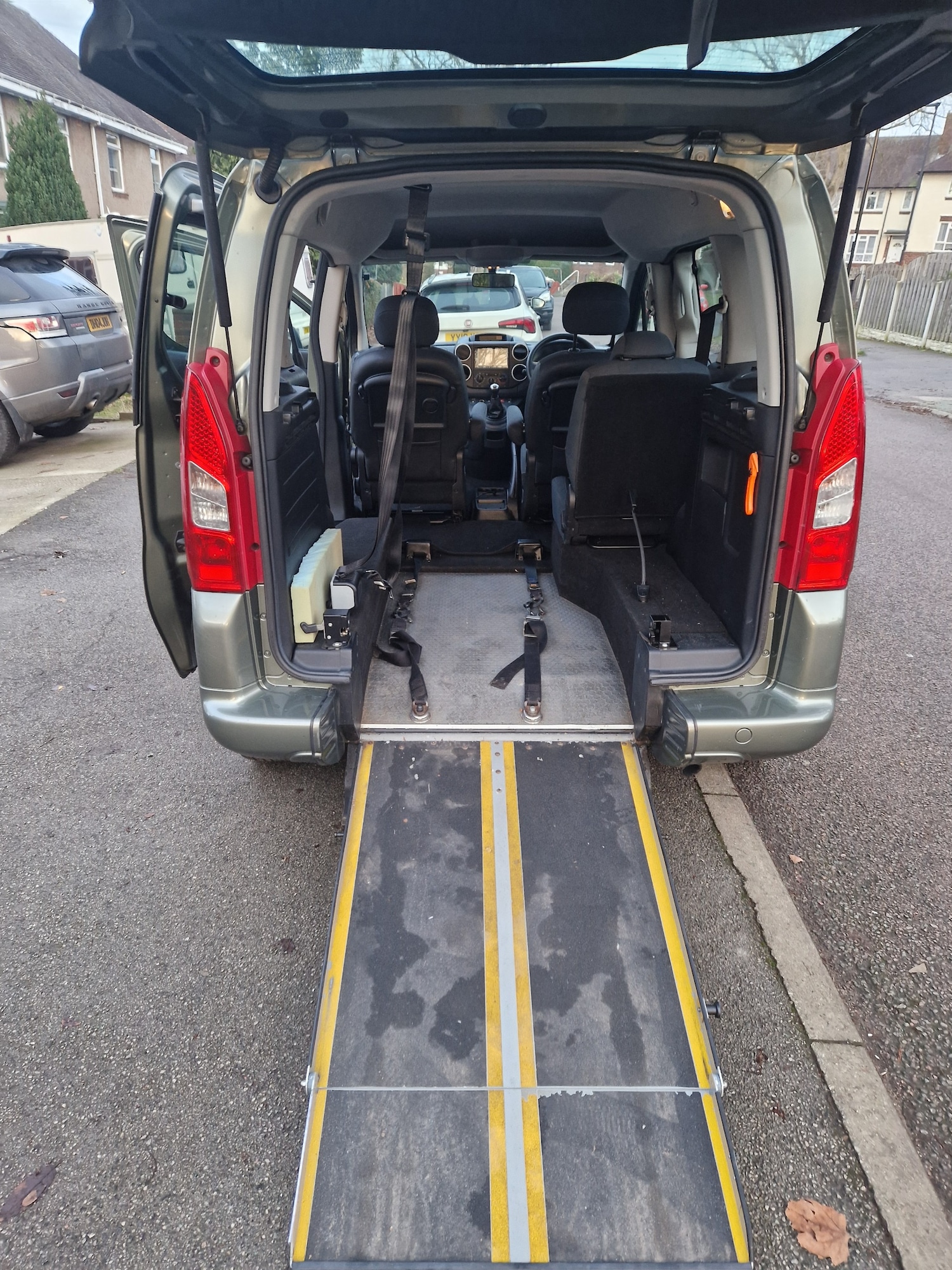 Used Peugeot Partner Tepee 2010 for sale - 77198828: Photo 5