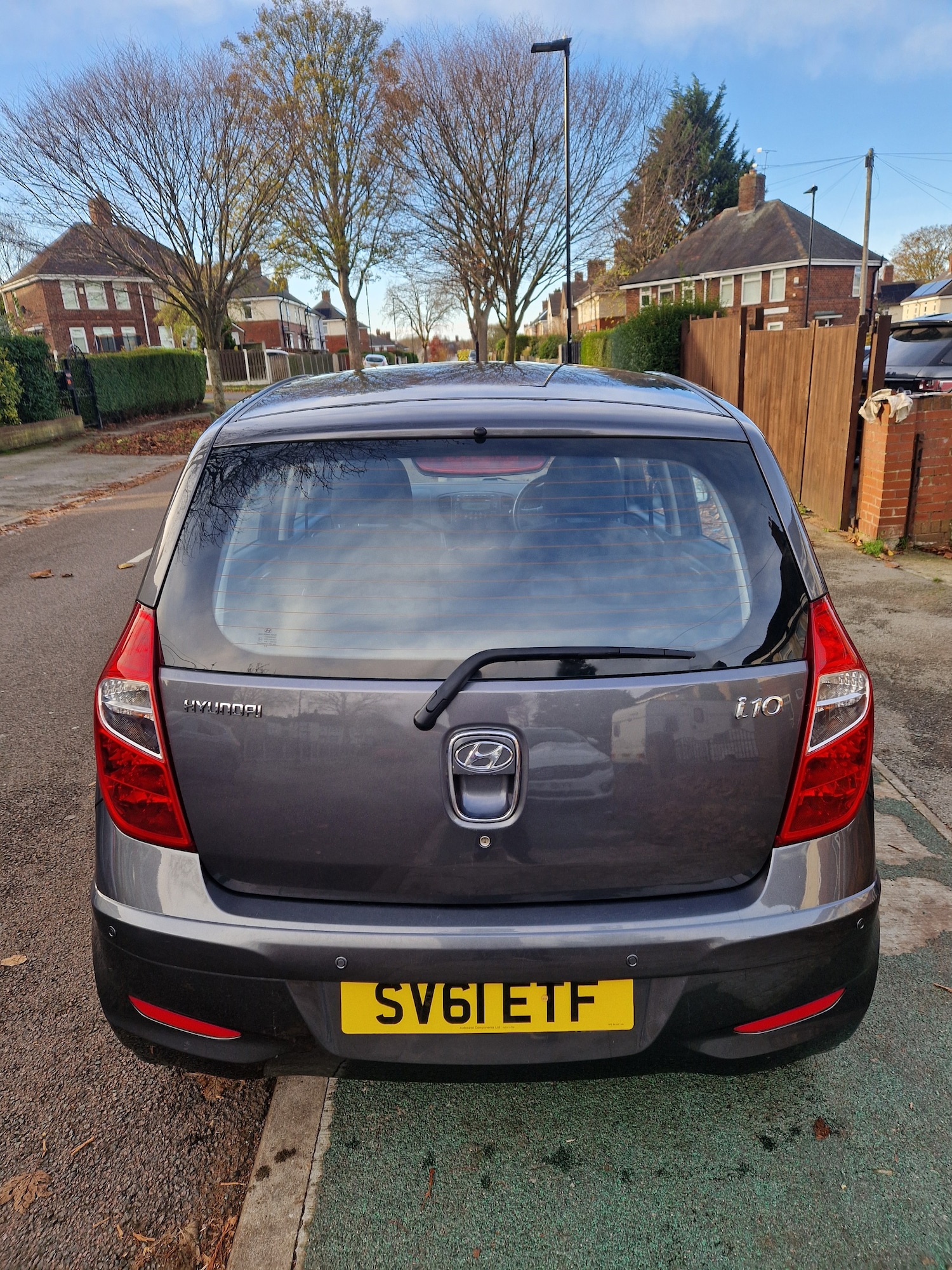 Used Hyundai i10 2011 for sale - 76637835: Photo 11