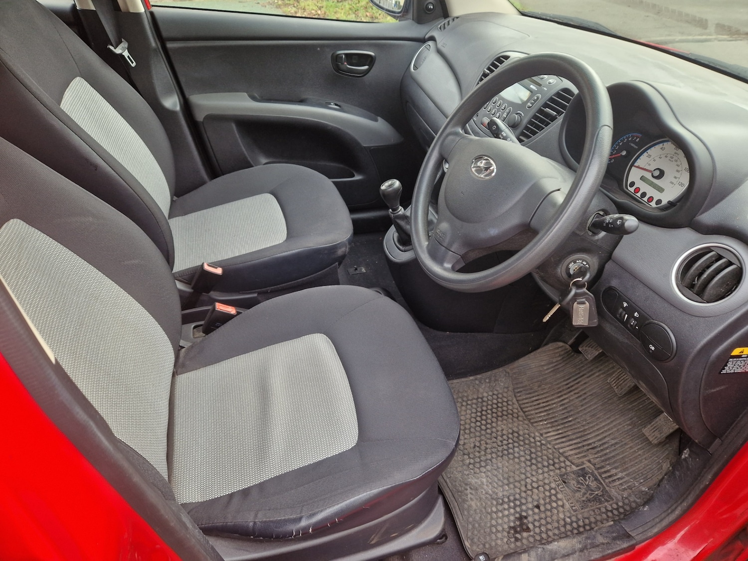 Used Hyundai i10 2010 for sale - 77234662: Photo 17