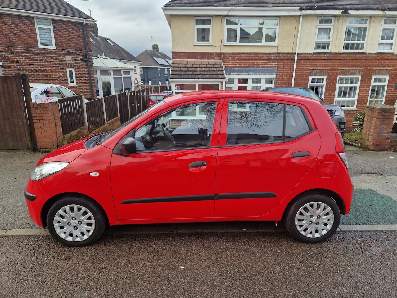 Used Hyundai i10 2010 for sale - 77234662: Photo 6
