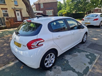 Used Peugeot 208 2013 for sale - 78700686: Photo