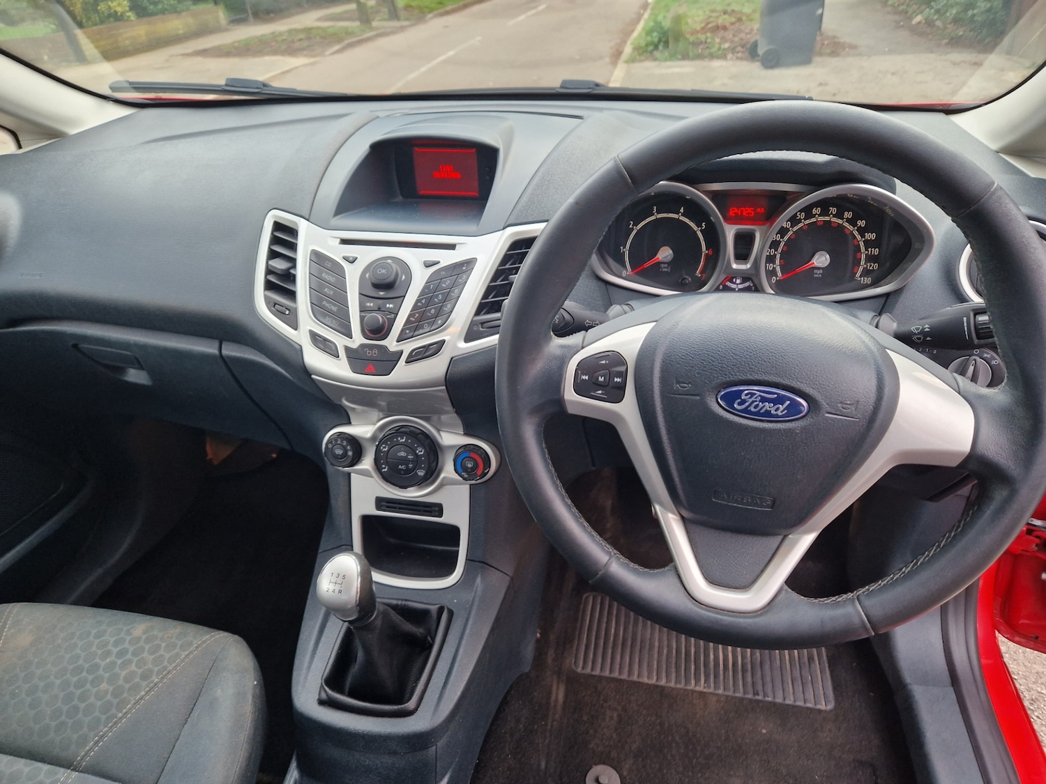 Used Ford Fiesta 2012 for sale - 78028198: Photo 2