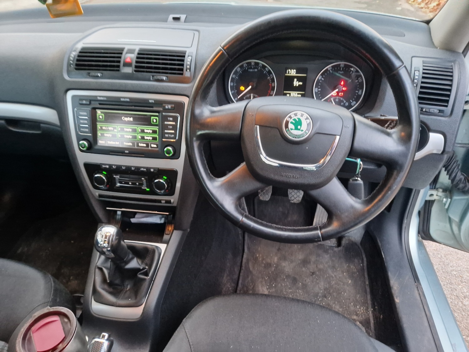 Used Skoda Octavia 2010 for sale - 76518117: Photo 14