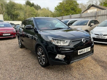 Used Ssangyong Tivoli 2015 for sale - 79205874: Photo