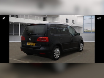 Used Volkswagen Touran 2013 for sale - 76669283: Photo