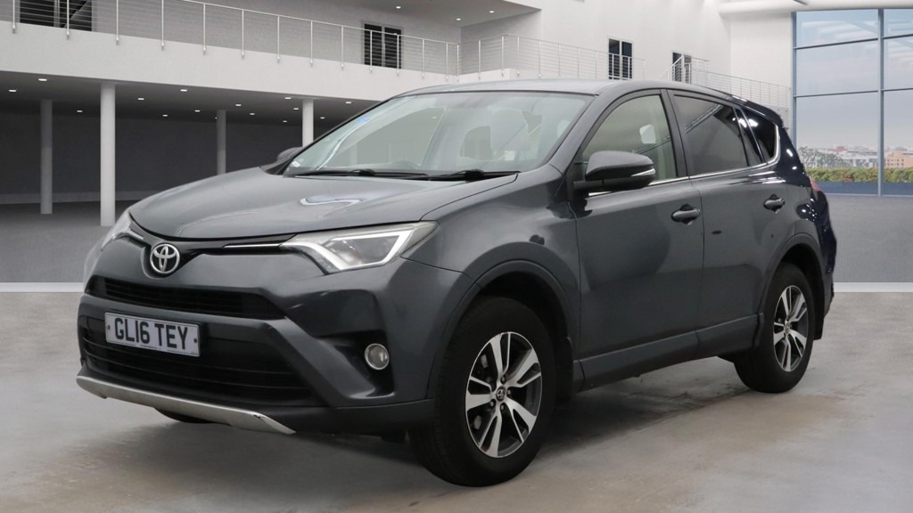 Used Toyota RAV4 2016 for sale - 77165065: Photo 2