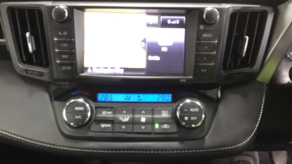 Used Toyota RAV4 2016 for sale - 77165065: Photo 7