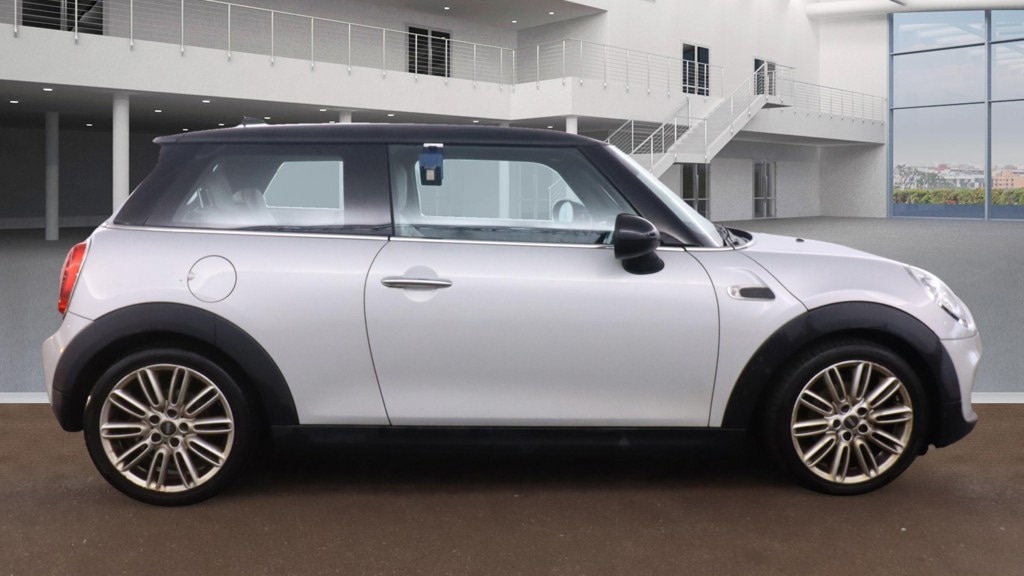 Used MINI Hatch 2017 for sale - 76792669: Photo 5