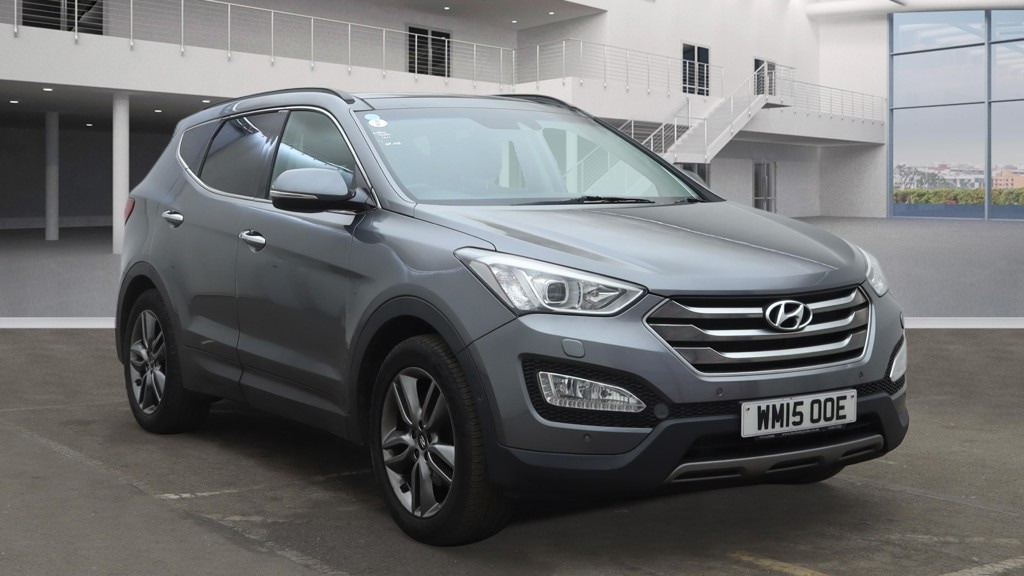 Used Hyundai Santa Fe 2015 for sale - 77210282: Photo 1