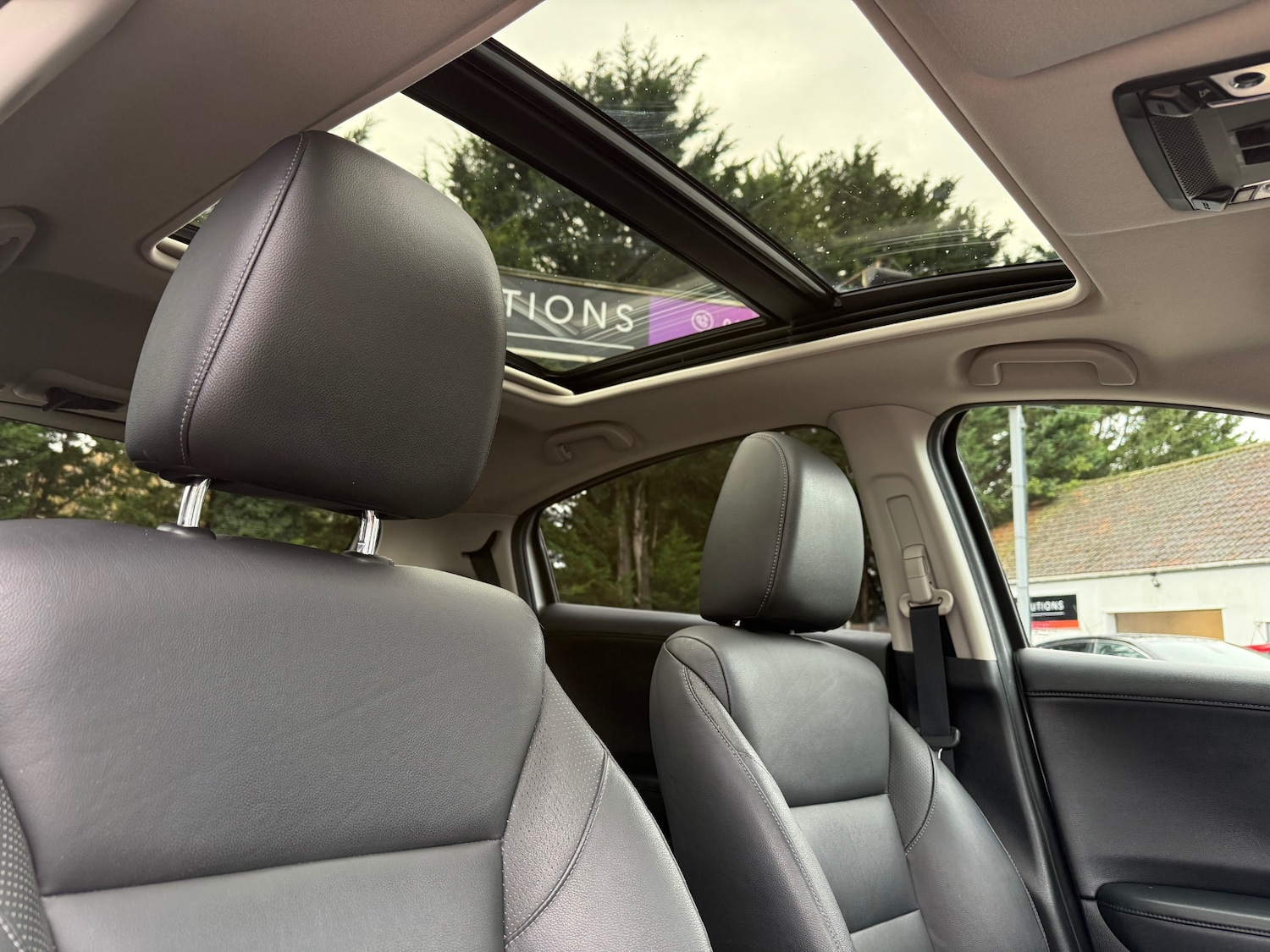 Used Honda HR-V 2016 for sale - 76817484: Photo 13