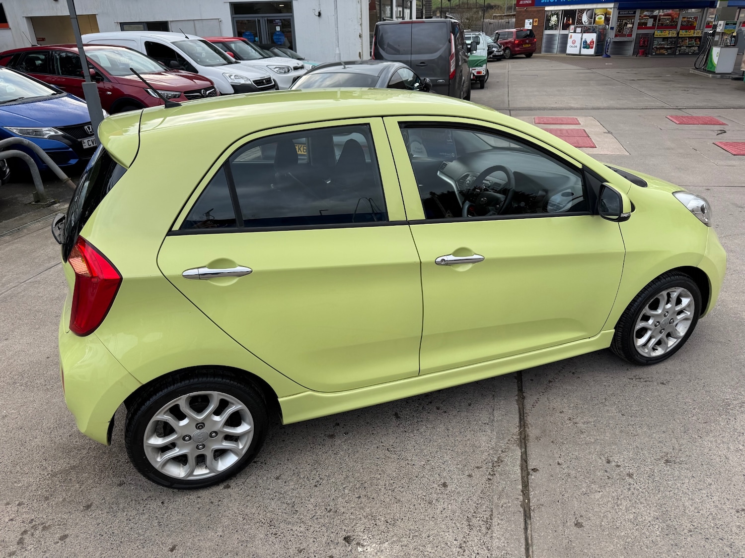 Used Kia Picanto 2012 for sale - 77241103: Photo 7