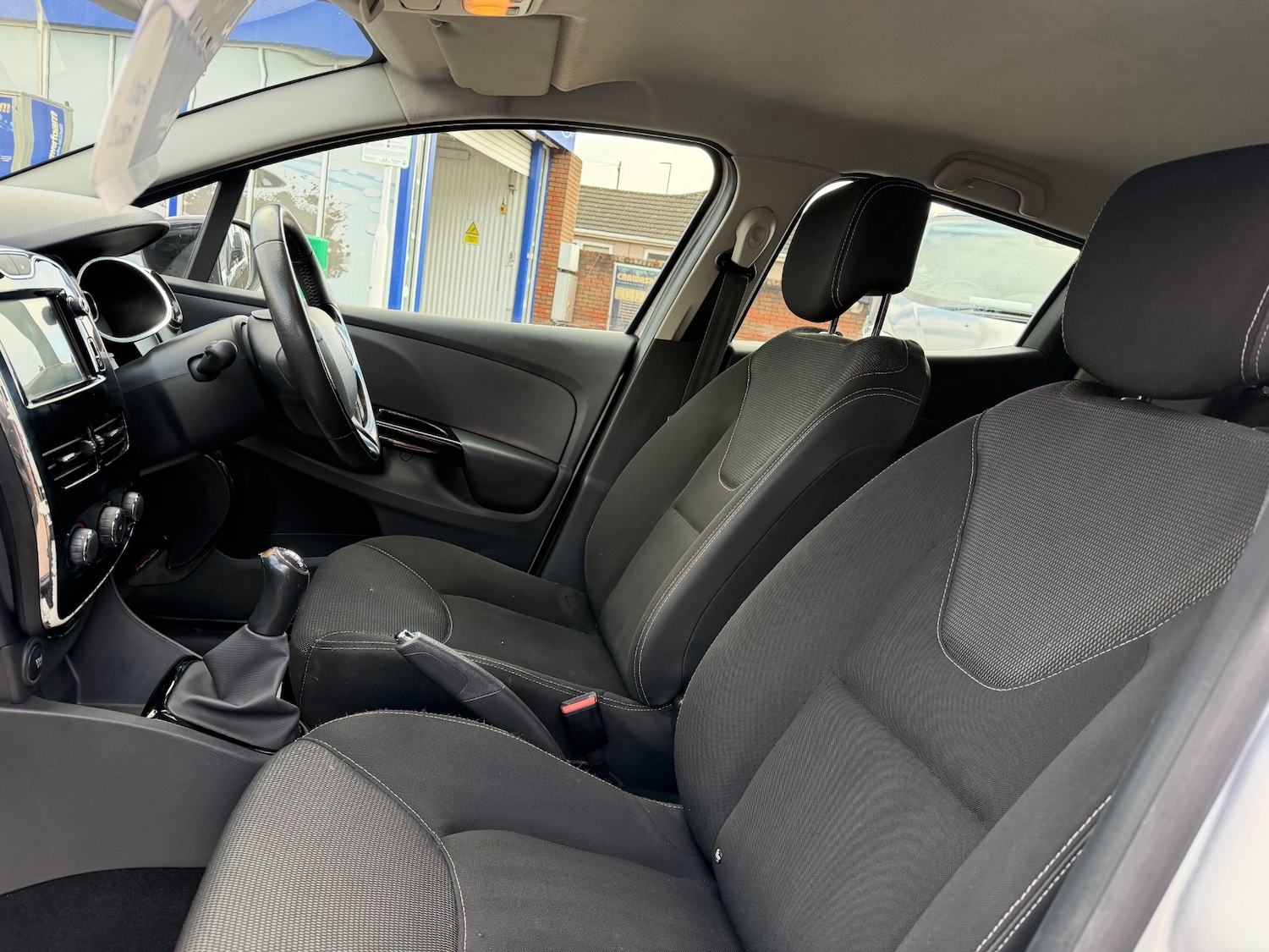 Used Renault Clio 2013 for sale - 77298637: Photo 12