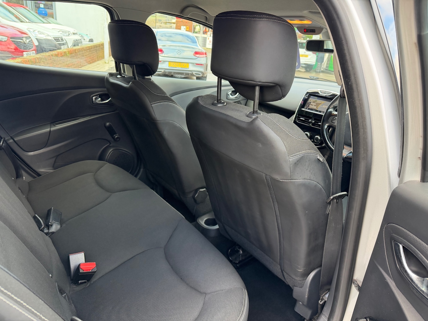 Used Renault Clio 2013 for sale - 77298637: Photo 14