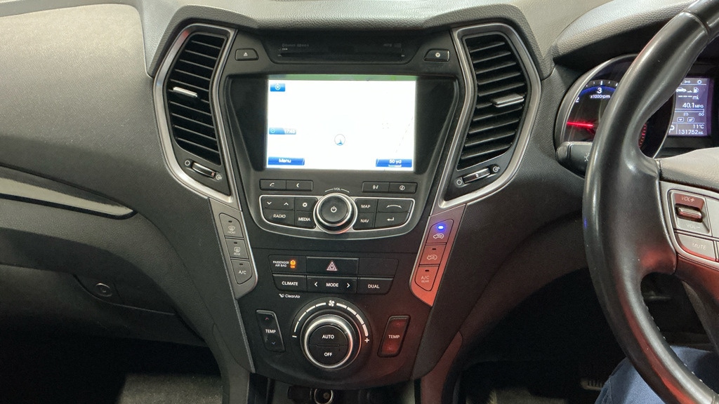 Used Hyundai Santa Fe 2014 for sale - 77984083: Photo 10