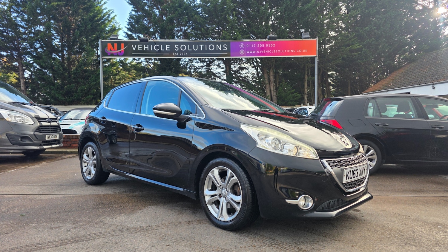 Used Peugeot 208 2013 for sale - 76364095: Photo 1