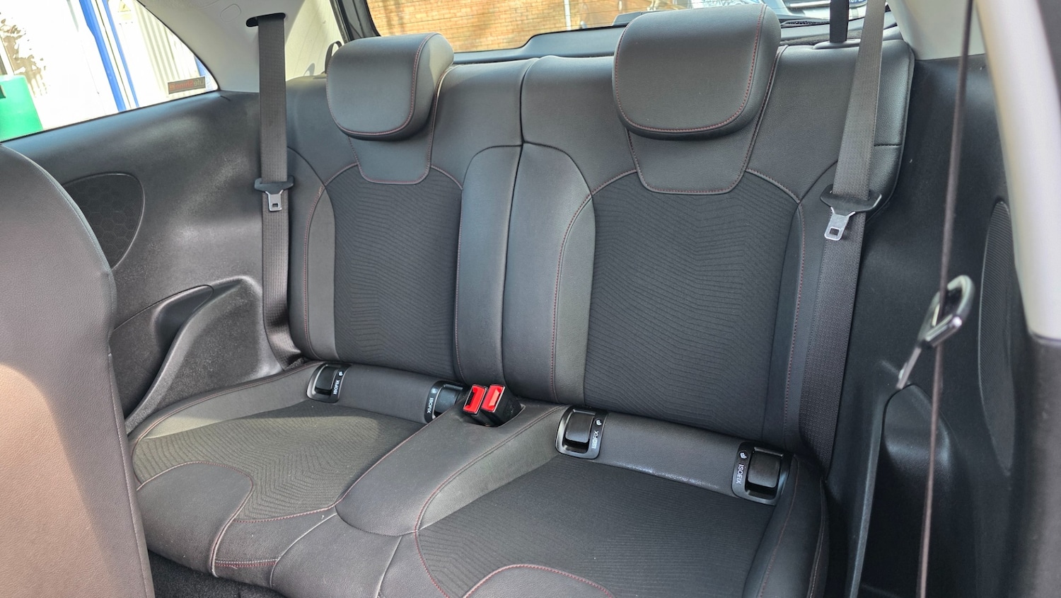 Used Vauxhall ADAM 2015 for sale - 76089596: Photo 12