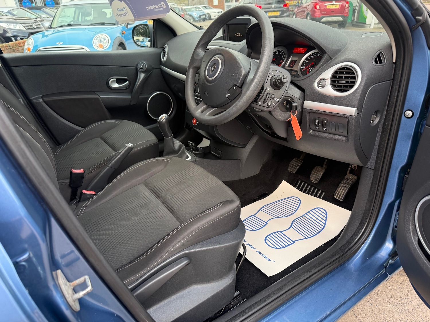 Used Renault Clio 2011 for sale - 77554966: Photo 10