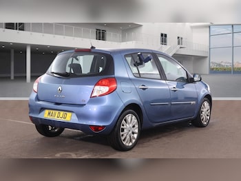 Used Renault Clio 2011 for sale - 77554966: Photo