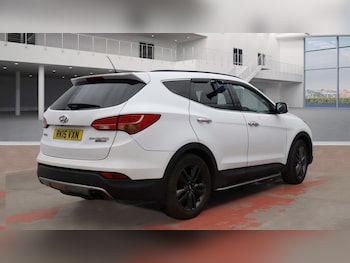 Used Hyundai Santa Fe 2015 for sale - 77392136: Photo