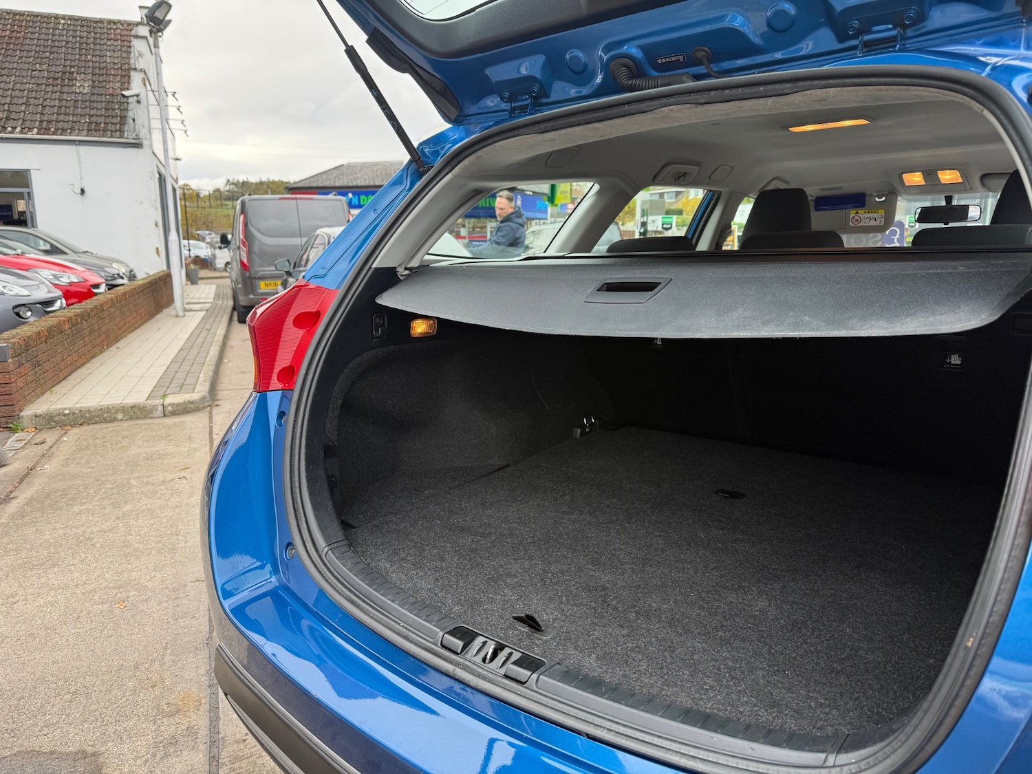 Used Toyota Auris 2014 for sale - 76392529: Photo 16