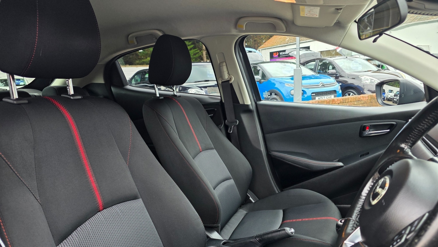 Used Mazda Mazda2 2015 for sale - 76075928: Photo 10