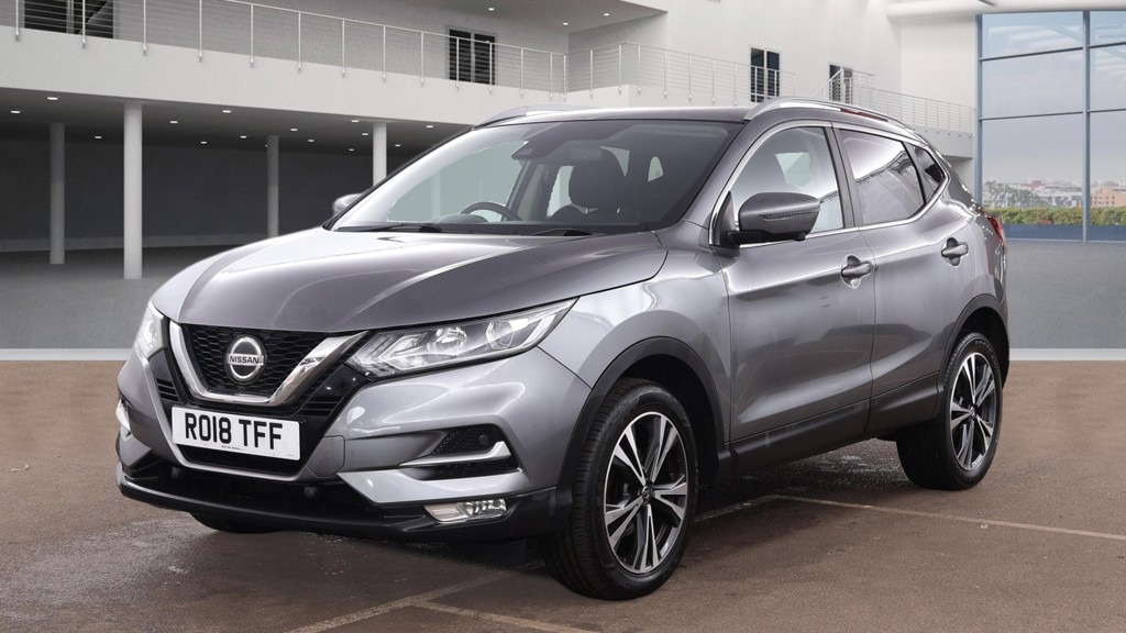 Used Nissan Qashqai 2018 for sale - 77650570: Photo 2