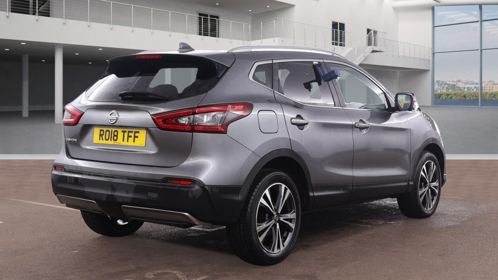Used Nissan Qashqai 2018 for sale - 77650570: Photo 4