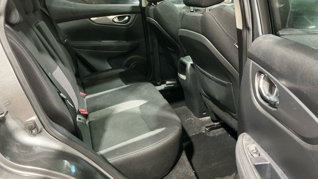 Used Nissan Qashqai 2018 for sale - 77650570: Photo 8