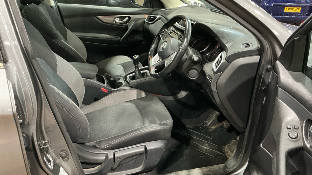 Used Nissan Qashqai 2018 for sale - 77650570: Photo 9
