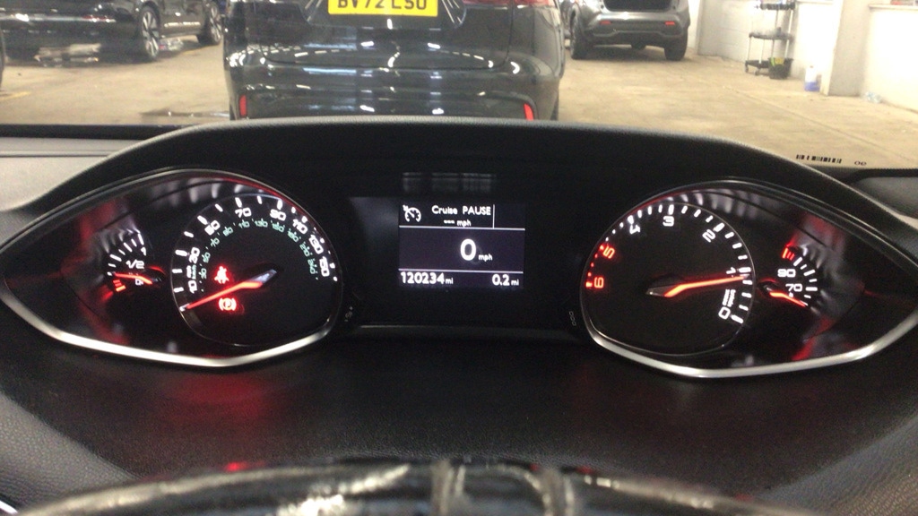 Used Peugeot 308 2016 for sale - 77165562: Photo 10