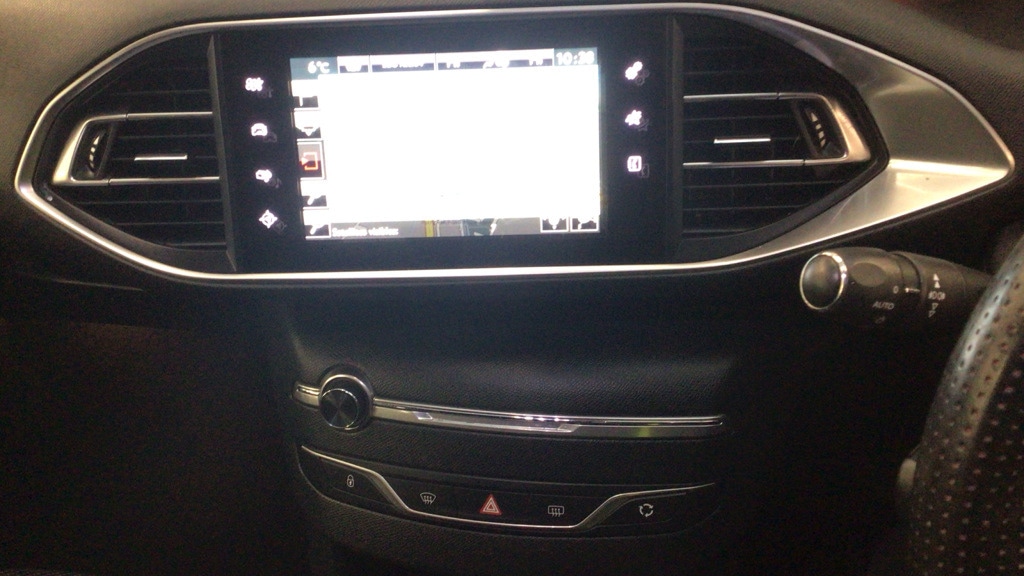 Used Peugeot 308 2016 for sale - 77165562: Photo 11