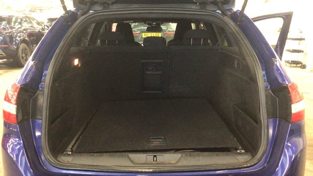 Used Peugeot 308 2016 for sale - 77165562: Photo 7