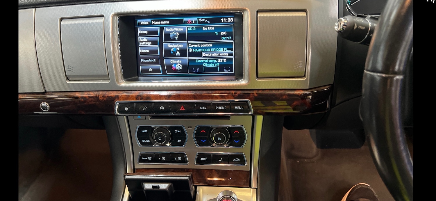 Used Jaguar XF 2012 for sale - 78223338: Photo 8