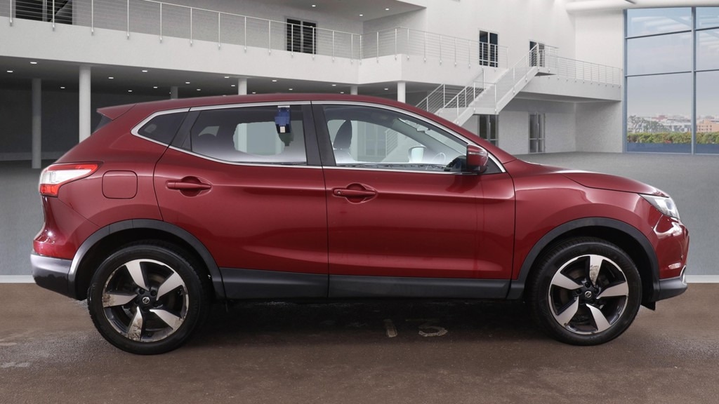 Used Nissan Qashqai 2015 for sale - 77545319: Photo 5