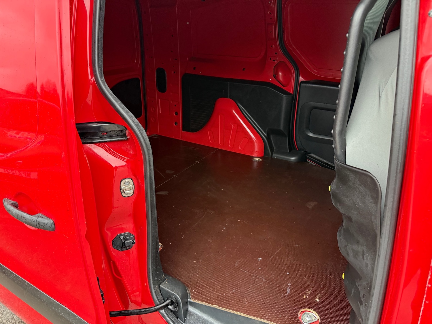 Used Peugeot Partner 2014 for sale - 76757178: Photo 13