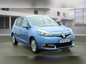 2015 (15) - 1.5 dCi Dynamique TomTom Energy 5dr [Start Stop]