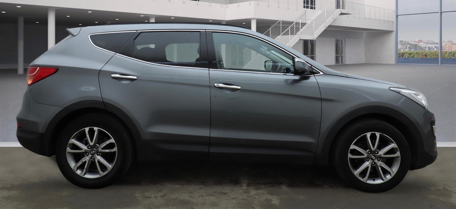 Used Hyundai Santa Fe 2013 for sale - 77669104: Photo 4