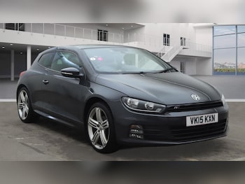 2015 (15) - 2.0 TDi BlueMotion Tech R-Line 3dr