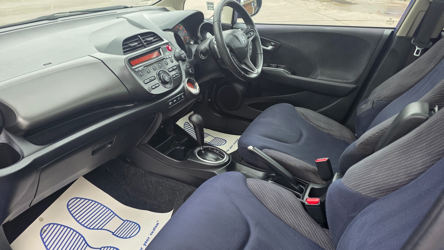 Used Honda Jazz 2011 for sale - 76143106: Photo 10