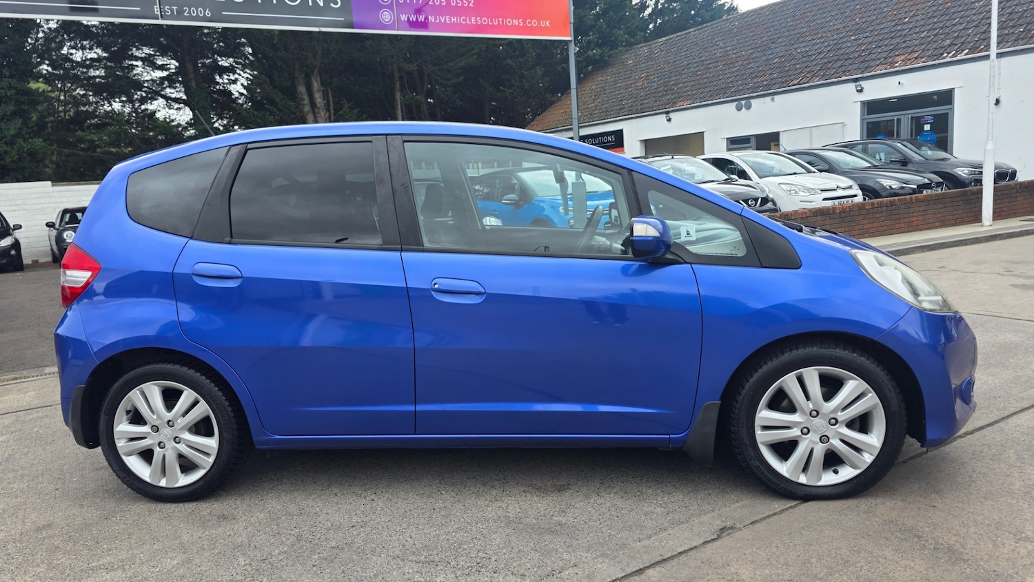 Used Honda Jazz 2011 for sale - 76143106: Photo 2