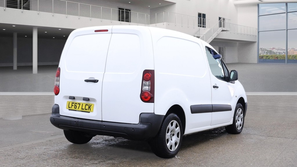 Used Peugeot Partner 2017 for sale - 77103410: Photo 4